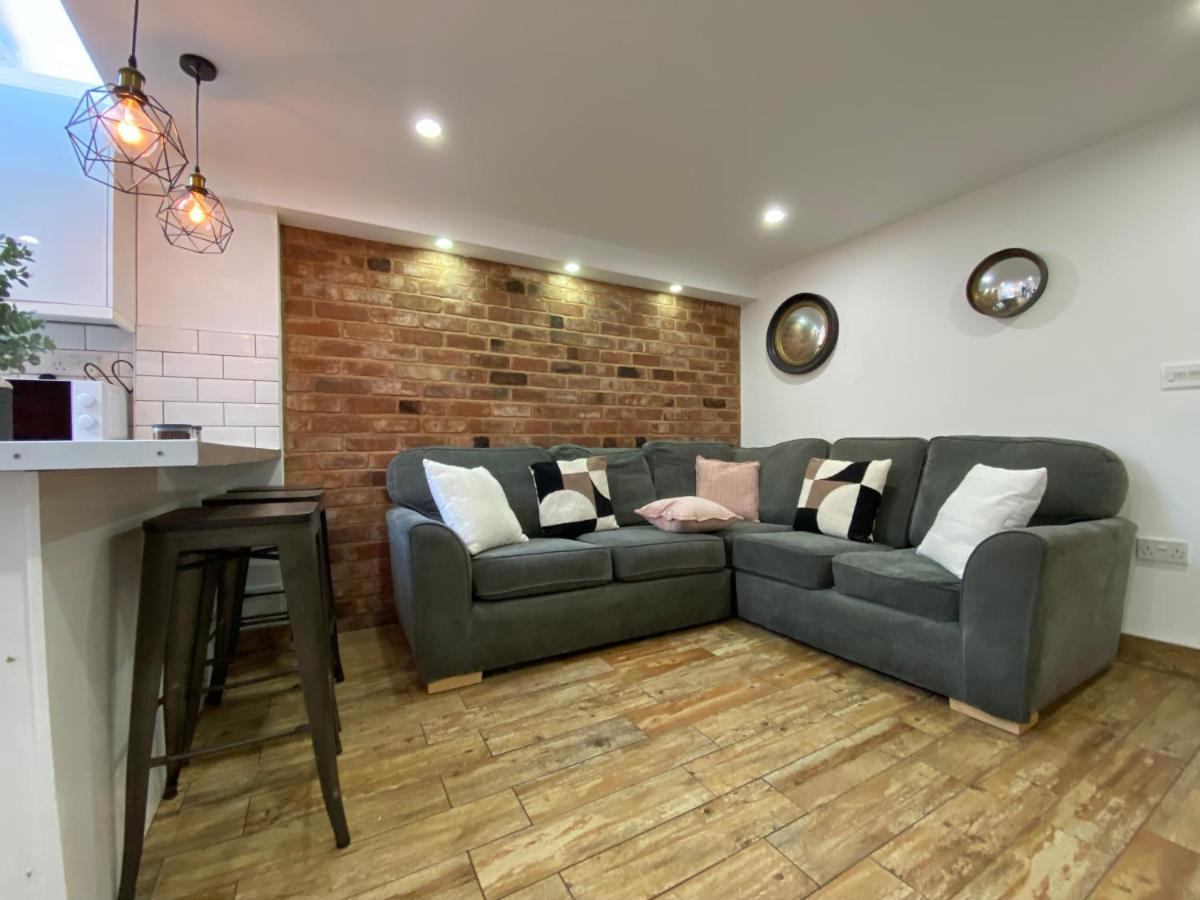 Nice Living Serviced Accommodations 2 考文垂 外观 照片