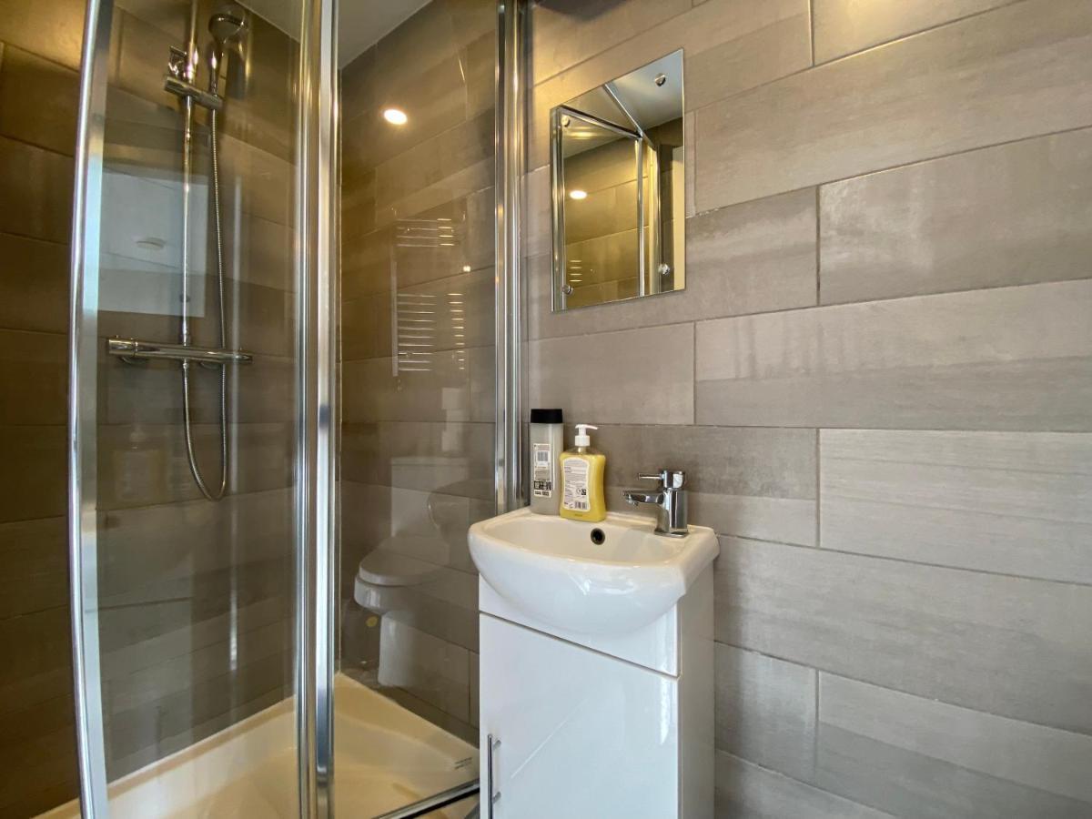 Nice Living Serviced Accommodations 2 考文垂 外观 照片
